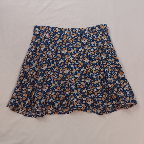 Forever 21 Blue Floral Skirt - Picture 1 of 4